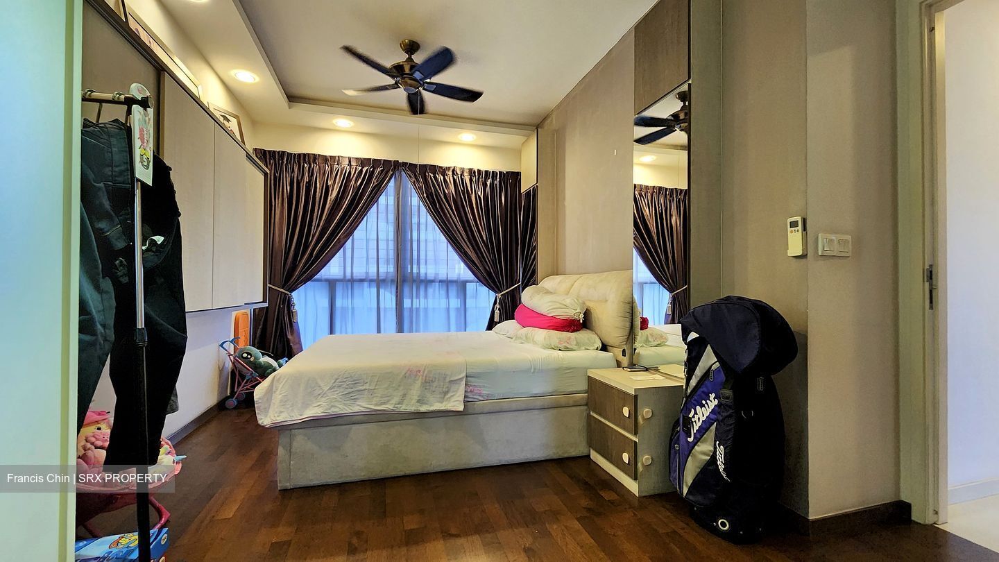 Arc at Tampines (D18), Condominium #404182281